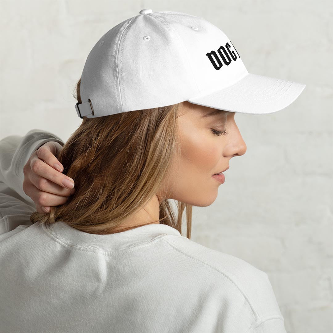 Dog Mom hat made for German Shepherd lovers and owners, white color - GSD Colony