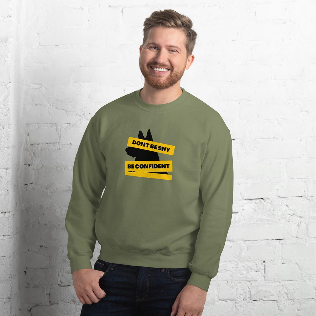 Model wearing Be confident like me German Shepherd lovers sweatshirt green color - GSD Colony