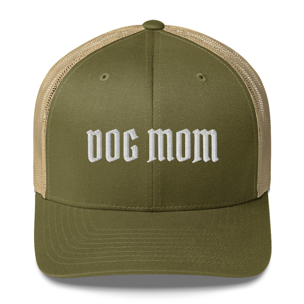 Dog mom trucker hat made for German Shepherd lovers and owners, green color - GSD Colony