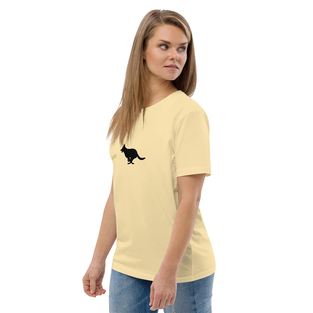 Model wearing Ball chaser German Shepherd lovers T-Shirt yellow color - GSD Colony