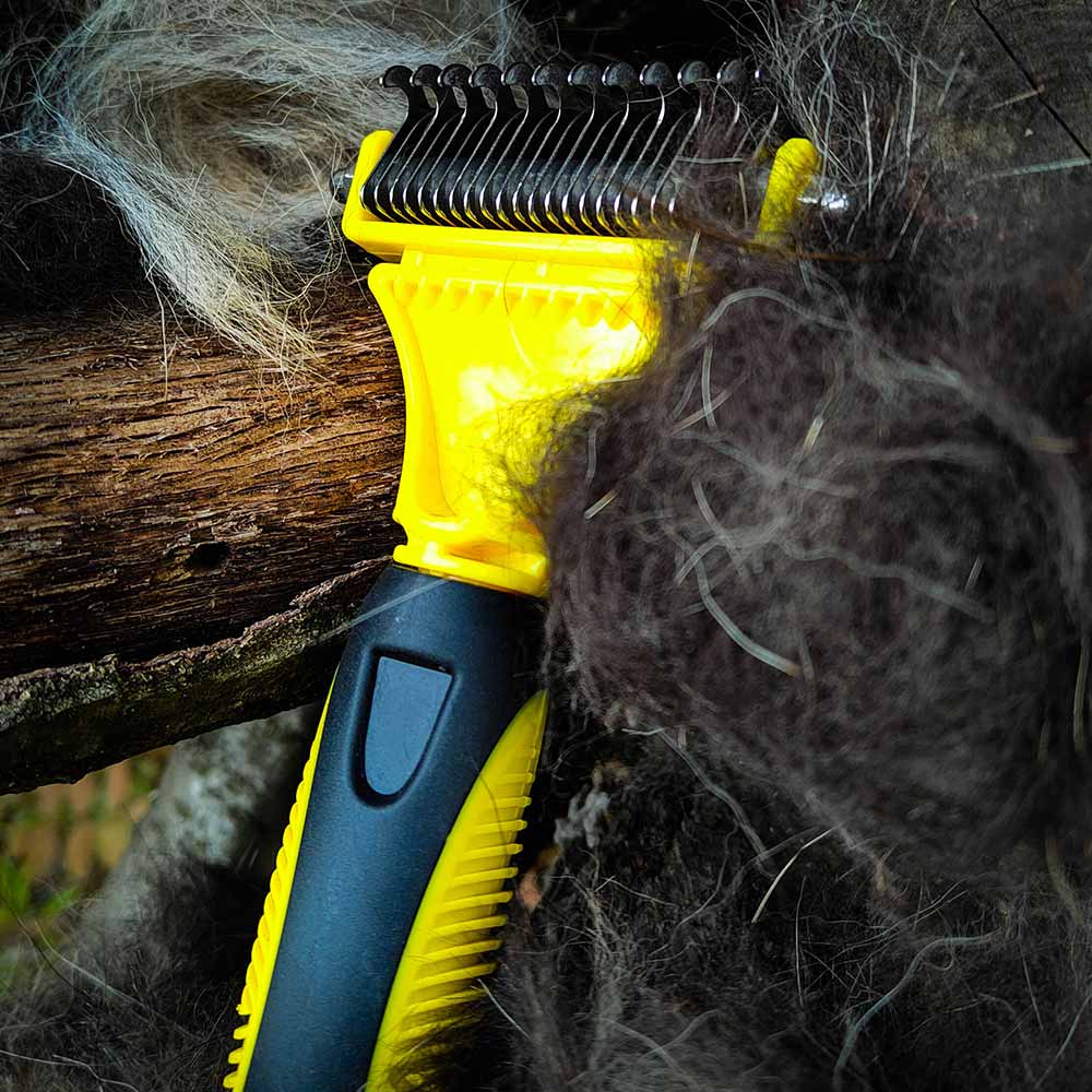 Double-Sided German Shepherd Dog grooming brush